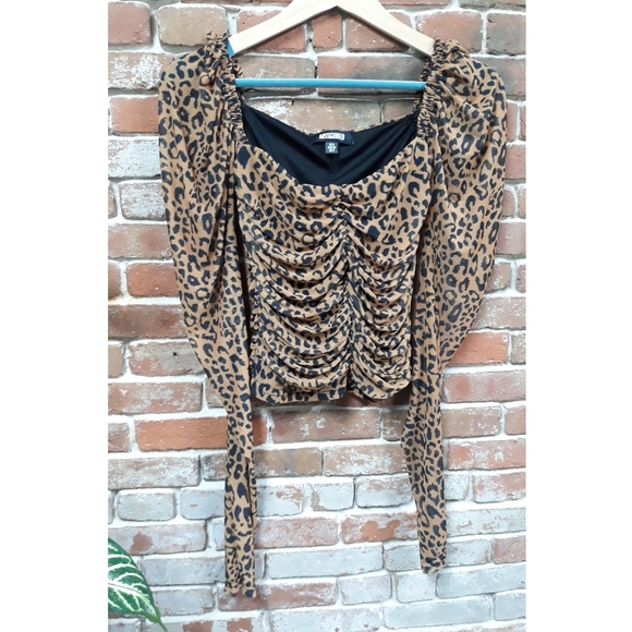 Leopard Mesh Milkmaid CropTop - Picture 3 of 5